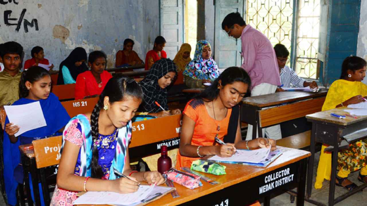Telangana SSC Results : రేపే తెలంగాణ పదో తరగతి ఫలితాలు విడుదల.. ఇక్కడ చెక్ చేసుకోండి.. Telangana SSC Results : రేపే తెలంగాణ పదో తరగతి ఫలితాలు విడుదల.. ఇక్కడ చెక్ చేసుకోండి..