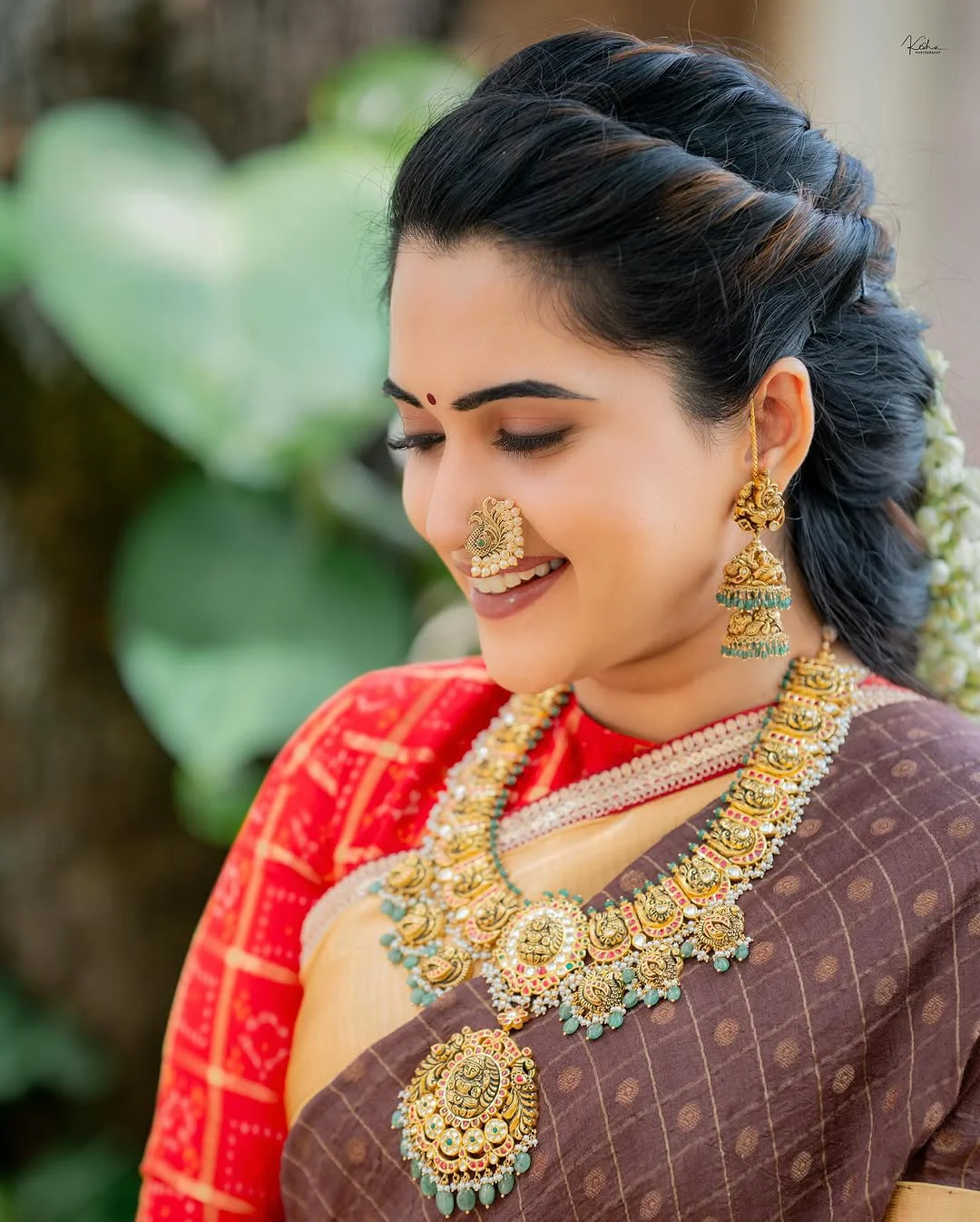 Anchor Sravanthi Chokarapu Srirama Navami Special Photos