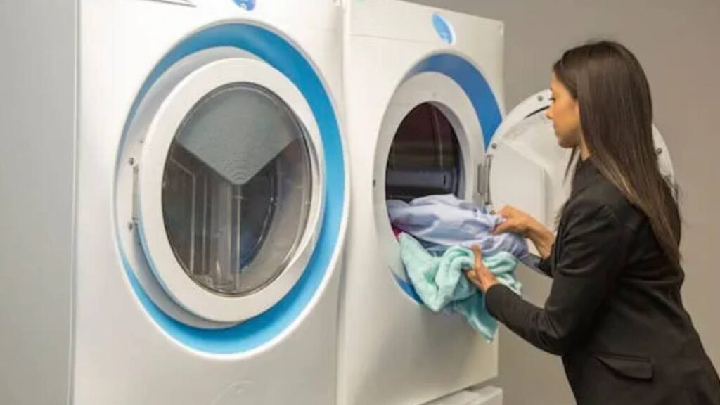 Waterless washing machines