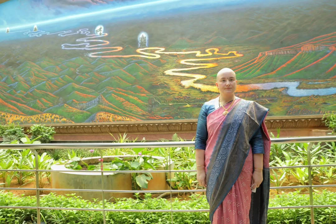 Pawan Kalyan Wife Anna Lezhneva Visits Tirumala