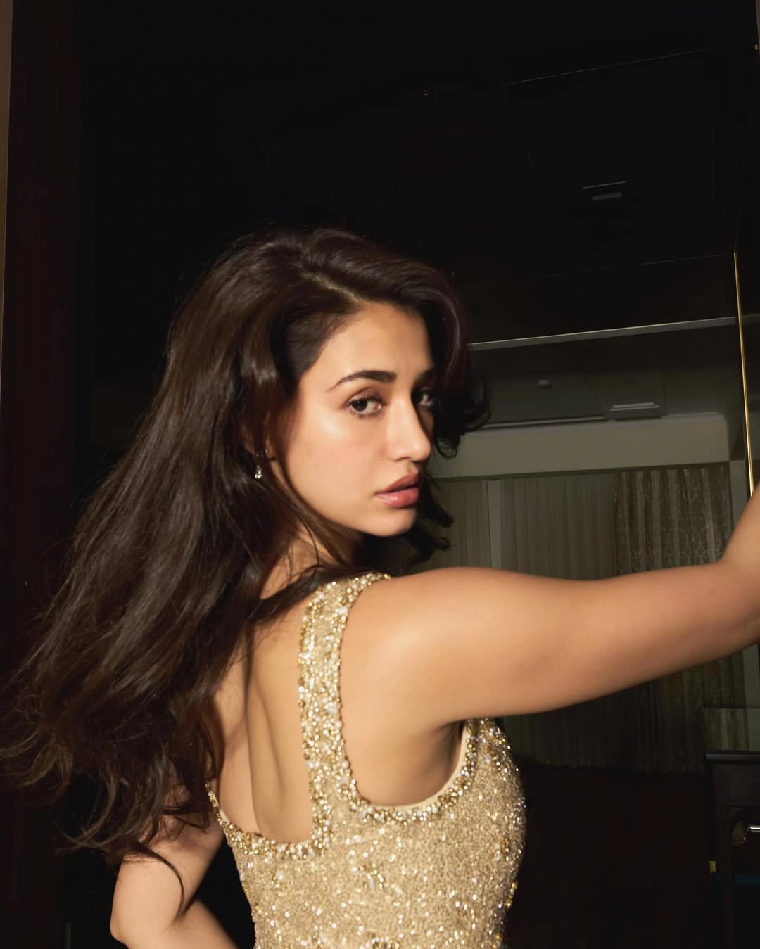 Disha Patani Shines with her Dazzling Beauty