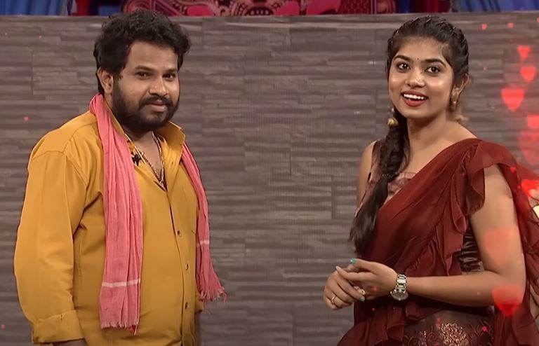 Rithu Chowdary Comments on Jabardasth Show 