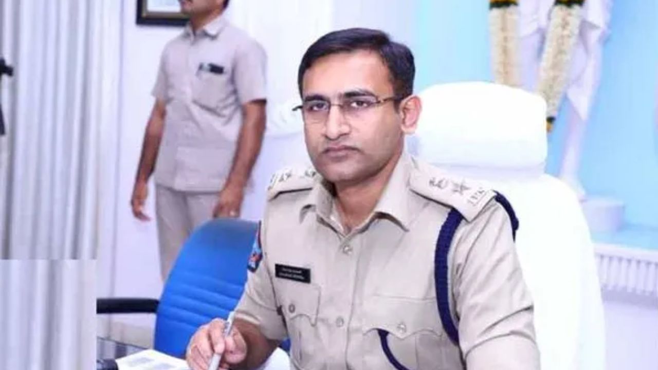 మిస్ వరల్డ్ పోటీల రద్దుకు సంబంధించి ఆదేశాలు వచ్చాయా? సైబరాబాద్ ట్రాఫిక్ జాయింట్ కమిషనర్ ఏమన్నారు? మిస్ వరల్డ్ పోటీల రద్దుకు సంబంధించి ఆదేశాలు వచ్చాయా? సైబరాబాద్ ట్రాఫిక్ జాయింట్ కమిషనర్ ఏమన్నారు?