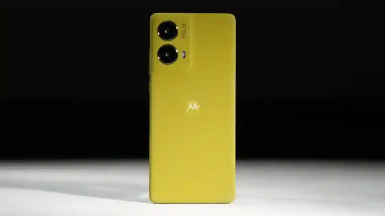 మంచి డిస్కౌంట్ బాసూ.. రూ.15,100కే ఇప్పుడు Moto G85 5జీ స్మార్ట్ఫోన్ కొనేయొచ్చు.. మంచి డిస్కౌంట్ బాసూ.. రూ.15,100కే ఇప్పుడు Moto G85 5జీ స్మార్ట్ఫోన్ కొనేయొచ్చు..