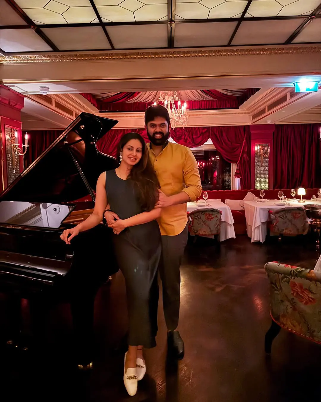 Abhinaya Enjoying Honeymoon Trip with her Husband Karthik in London
