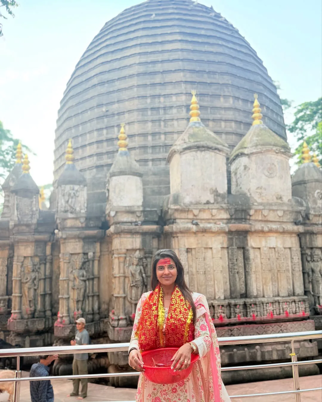 Aishwarya Rajesh Visits Assam Kamakhya Temple