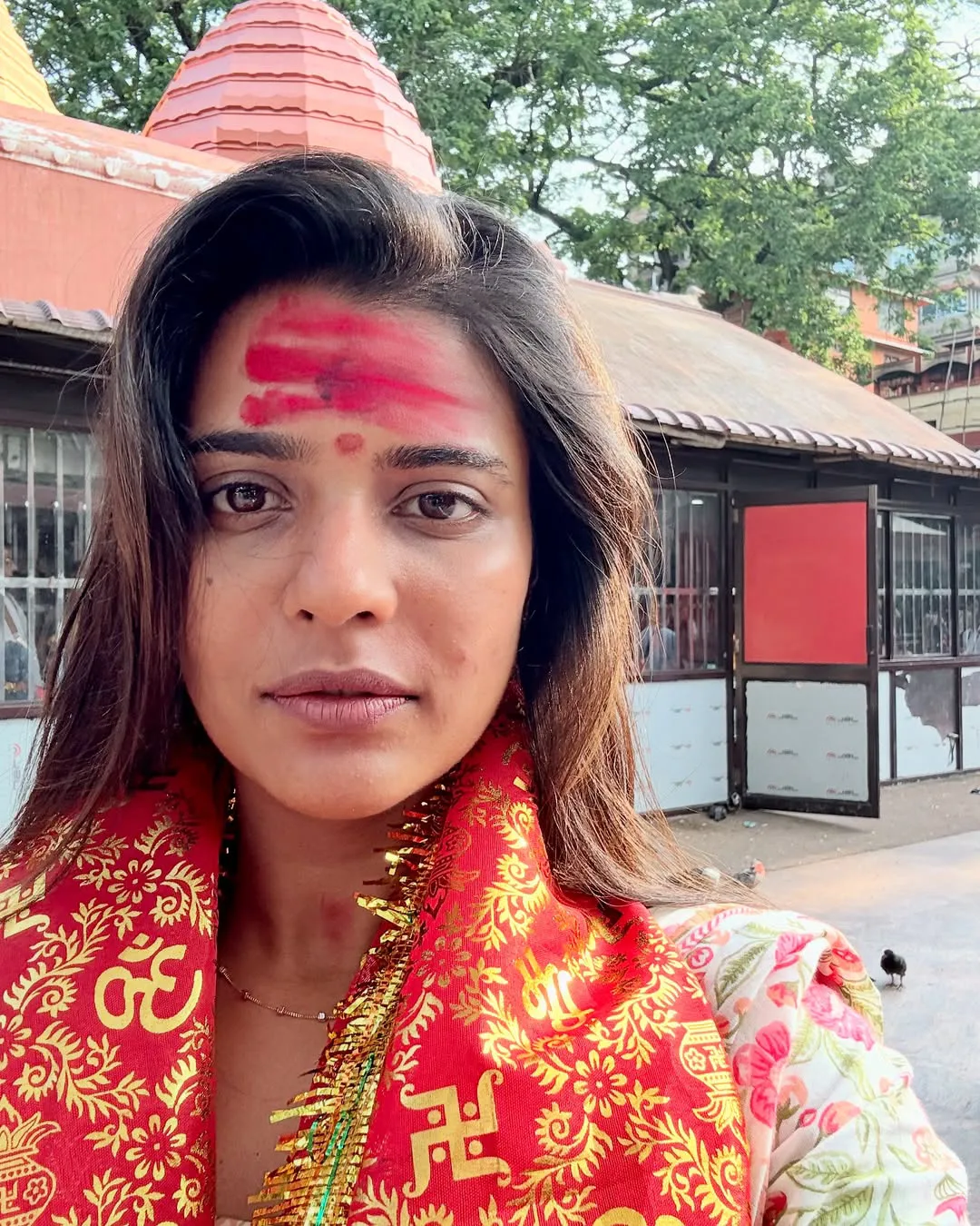 Aishwarya Rajesh Visits Assam Kamakhya Temple