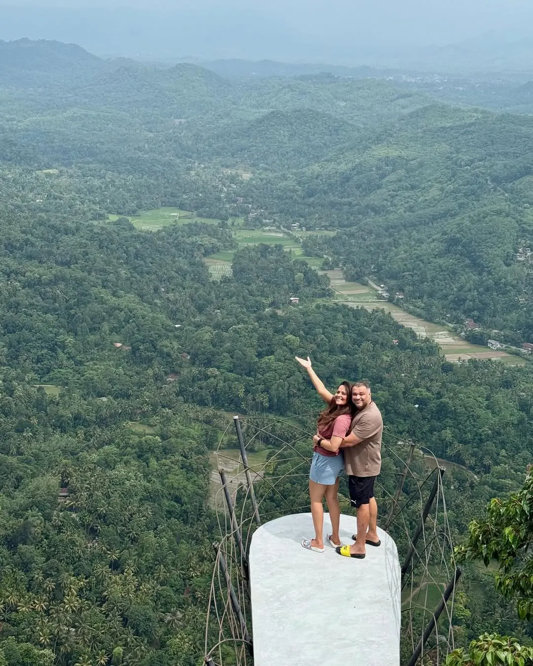 Anasuya Bharadwaj Enjoying Vacation in Sri Lanka with Family