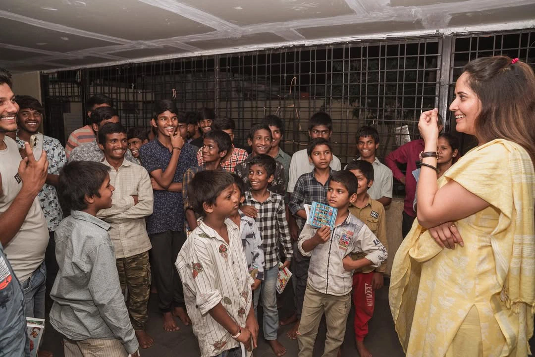Anasuya Bharadwaj Celebrates her Birthday at Orphanage Home