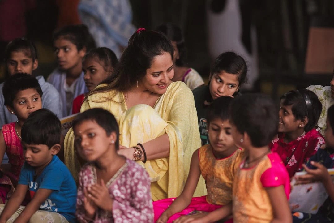 Anasuya Bharadwaj Celebrates her Birthday at Orphanage Home