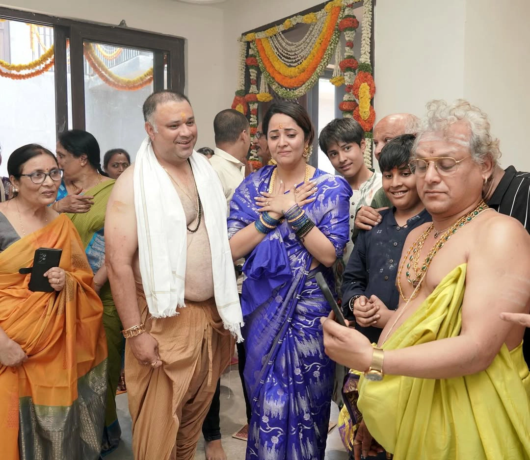 Anasuya Bharadwaj New House Opening Ceremony