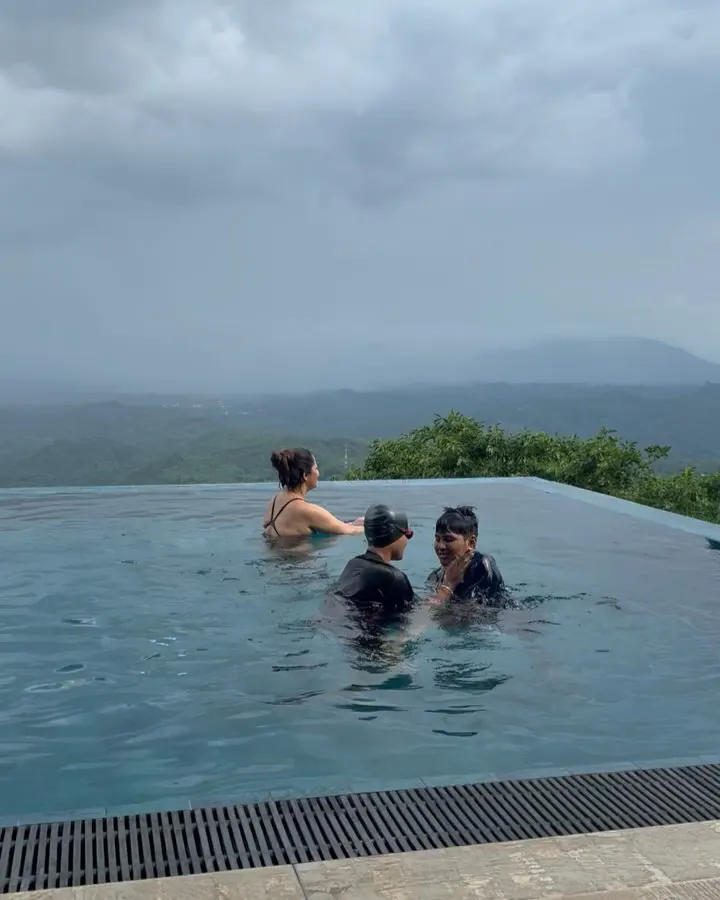 Anasuya Bharadwaj Enjoying Vacation in Sri Lanka with Family