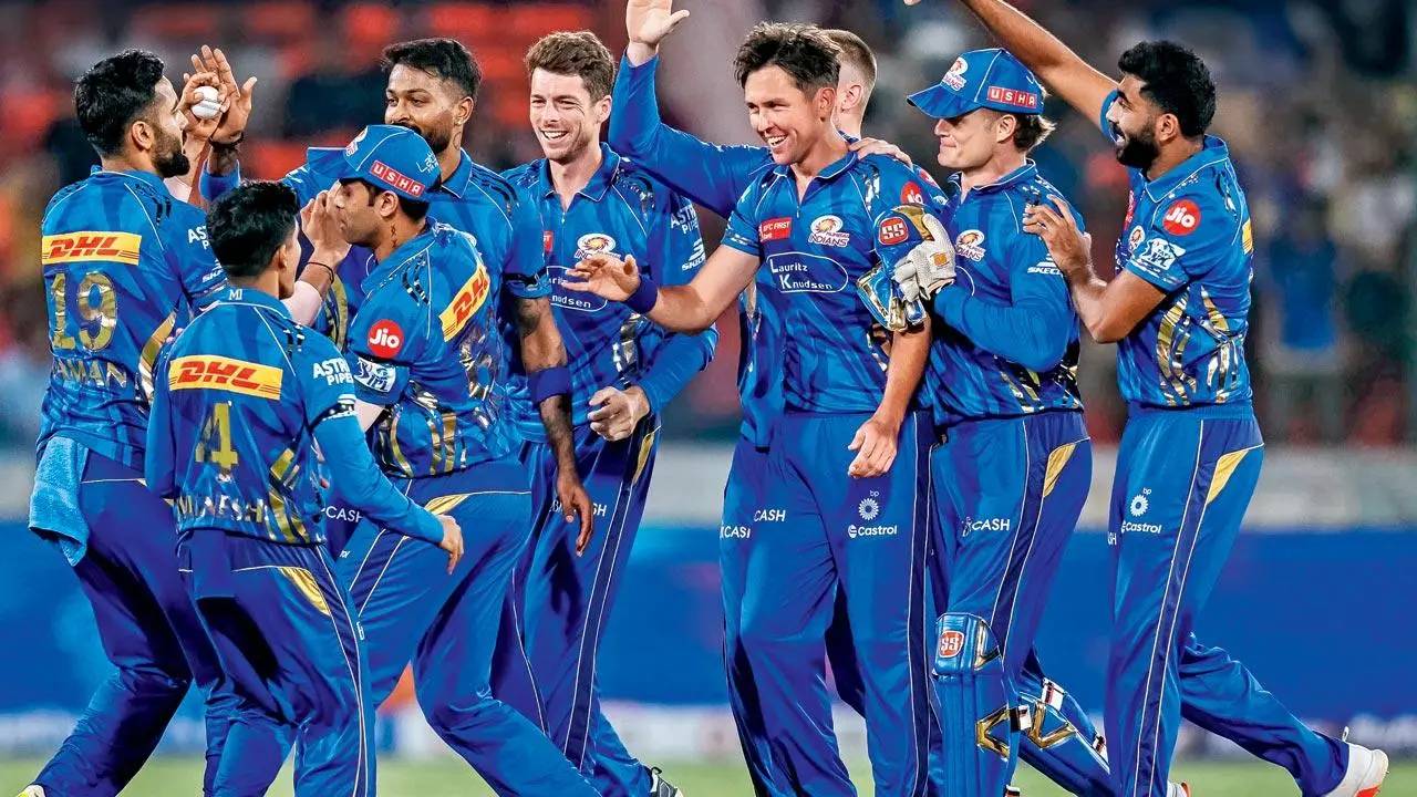 IPL 2025: పంజాబ్కు బిగ్ షాకిచ్చిన ఢిల్లీ.. అనూహ్యంగా టాప్-2 రేసులోకి ముంబై..! ఎలా అంటే? IPL 2025: పంజాబ్కు బిగ్ షాకిచ్చిన ఢిల్లీ.. అనూహ్యంగా టాప్-2 రేసులోకి ముంబై..! ఎలా అంటే?