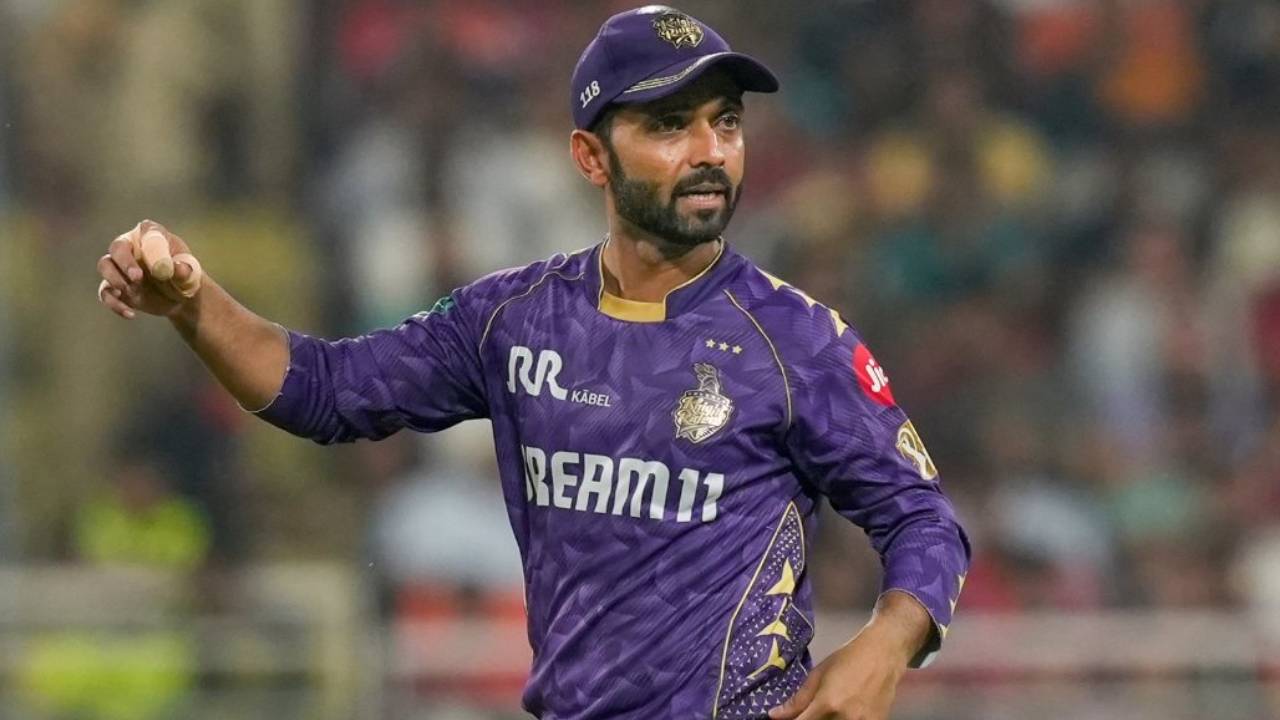 IPL 2025: కేకేఆర్ కొంపముంచిన వర్షం.. ఫ్లేఆఫ్స్ రేసు నుంచి ఔట్.. పాయింట్ల పట్టికలో అగ్రస్థానంలోకి ఆర్సీబీ IPL 2025: కేకేఆర్ కొంపముంచిన వర్షం.. ఫ్లేఆఫ్స్ రేసు నుంచి ఔట్.. పాయింట్ల పట్టికలో అగ్రస్థానంలోకి ఆర్సీబీ