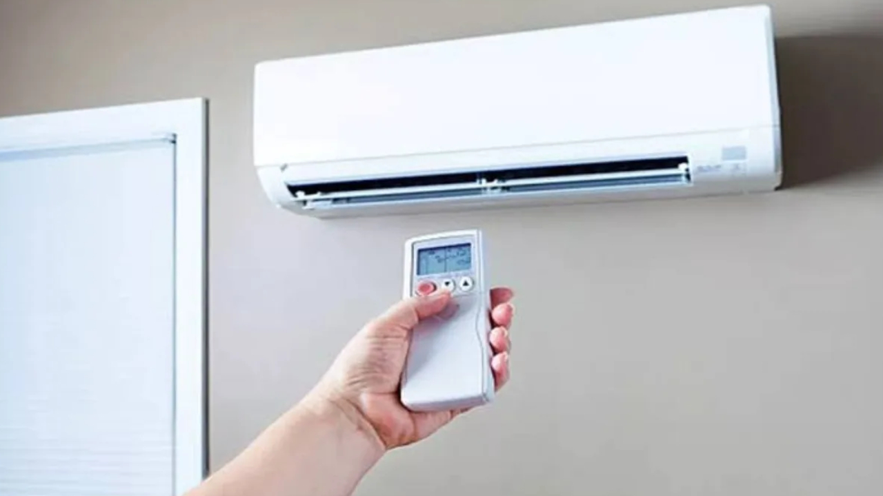 Best Split AC : విజయ్ సమ్మర్ సేల్.. అమెజాన్లో కొత్త ఏసీలపై అద్భుతమైన డిస్కౌంట్లు.. ఏకంగా 50శాతం ఆఫర్.. డోంట్ మిస్! Best Split AC : విజయ్ సమ్మర్ సేల్.. అమెజాన్లో కొత్త ఏసీలపై అద్భుతమైన డిస్కౌంట్లు.. ఏకంగా 50శాతం ఆఫర్.. డోంట్ మిస్!