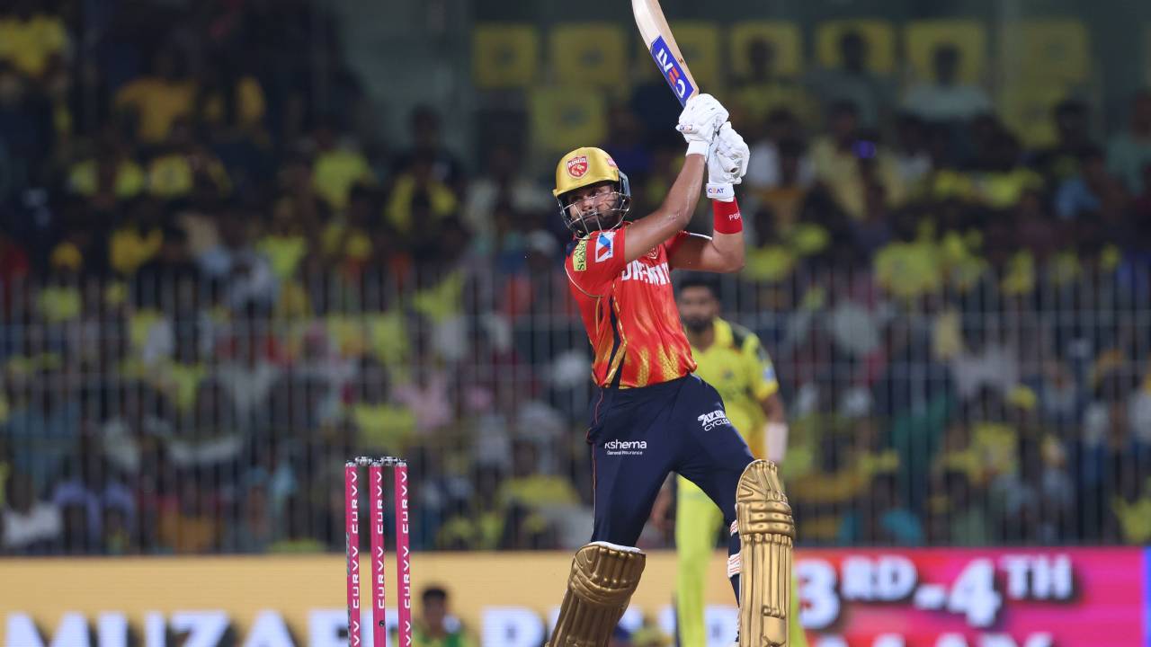 CSK vs PBKS : చెన్నై చిత్తు.. పంజాబ్ విక్టరీ.. ఫ్లేఆఫ్స్ రేసు నుంచి ధోనిసేన ఔట్..! CSK vs PBKS : చెన్నై చిత్తు.. పంజాబ్ విక్టరీ.. ఫ్లేఆఫ్స్ రేసు నుంచి ధోనిసేన ఔట్..!
