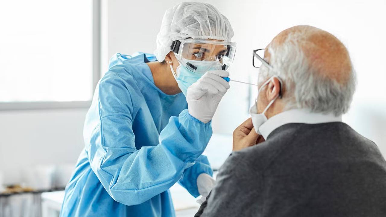 Corona Virus: ఏపీలో కొత్త రకం కరోనా… తెలుగు రాష్ట్రాల్లో అప్రమత్తం.. Corona Virus: ఏపీలో కొత్త రకం కరోనా… తెలుగు రాష్ట్రాల్లో అప్రమత్తం..