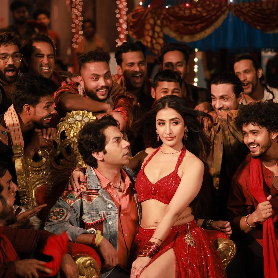 Dhanashree Verma Item Song with Bollywood Hero