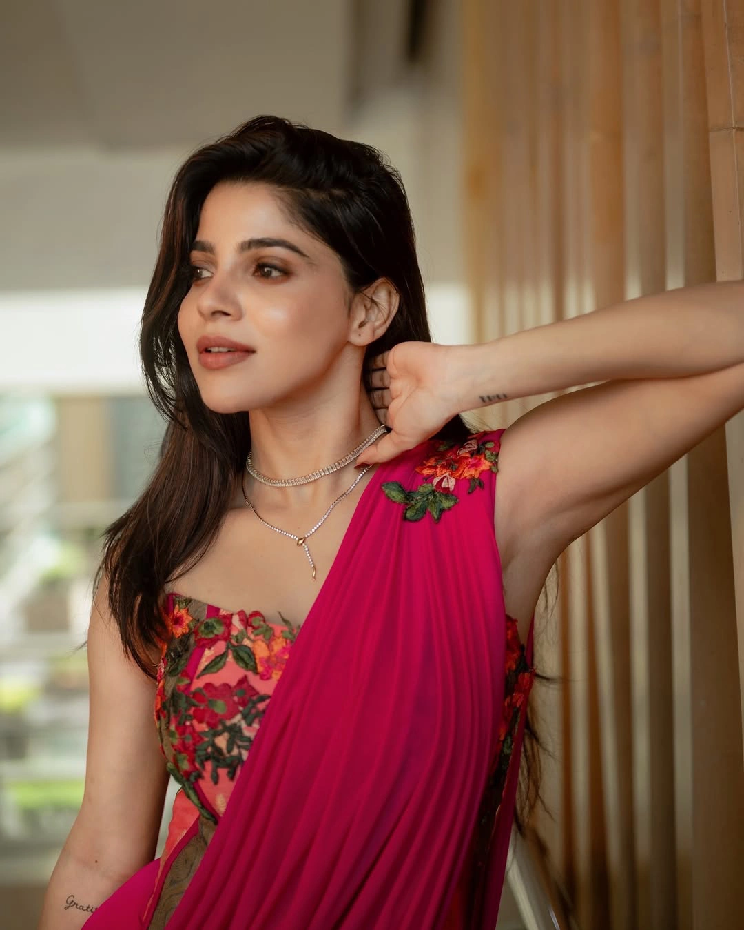 Divyabharathi Gorgeous Looks in Saree