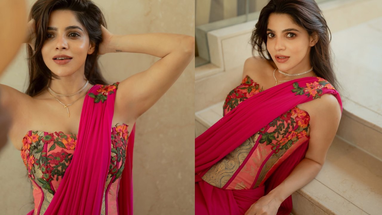 Divyabharathi : వెరైటీ చీరకట్టులో దివ్యభారతి ధగధగలు..