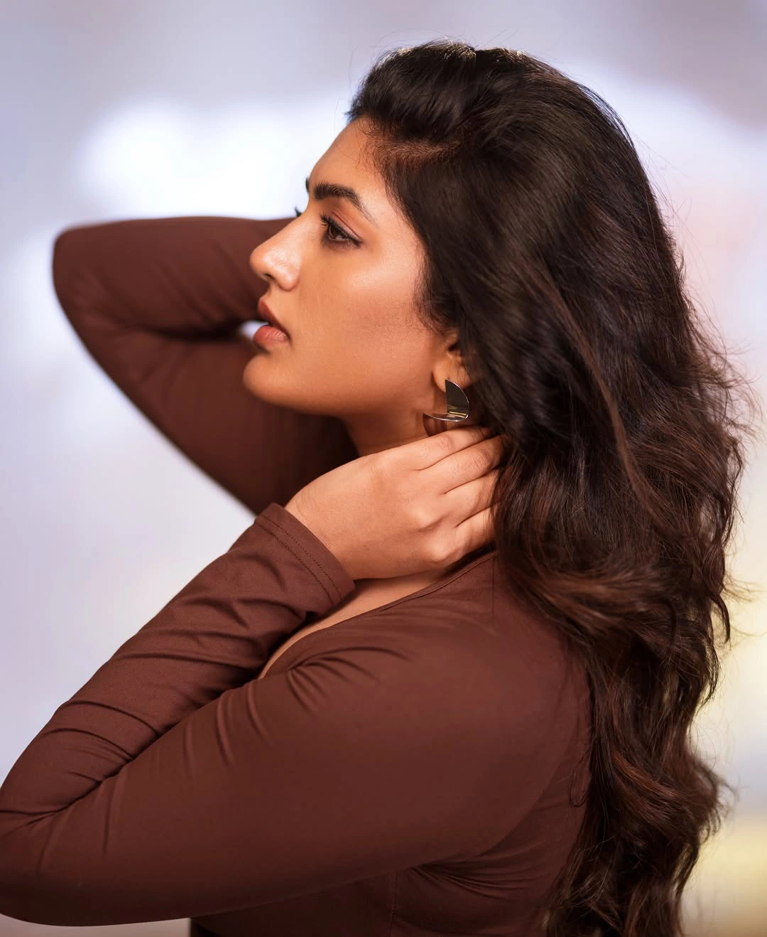Eesha Rebba Stunning Looks with Her Beauty