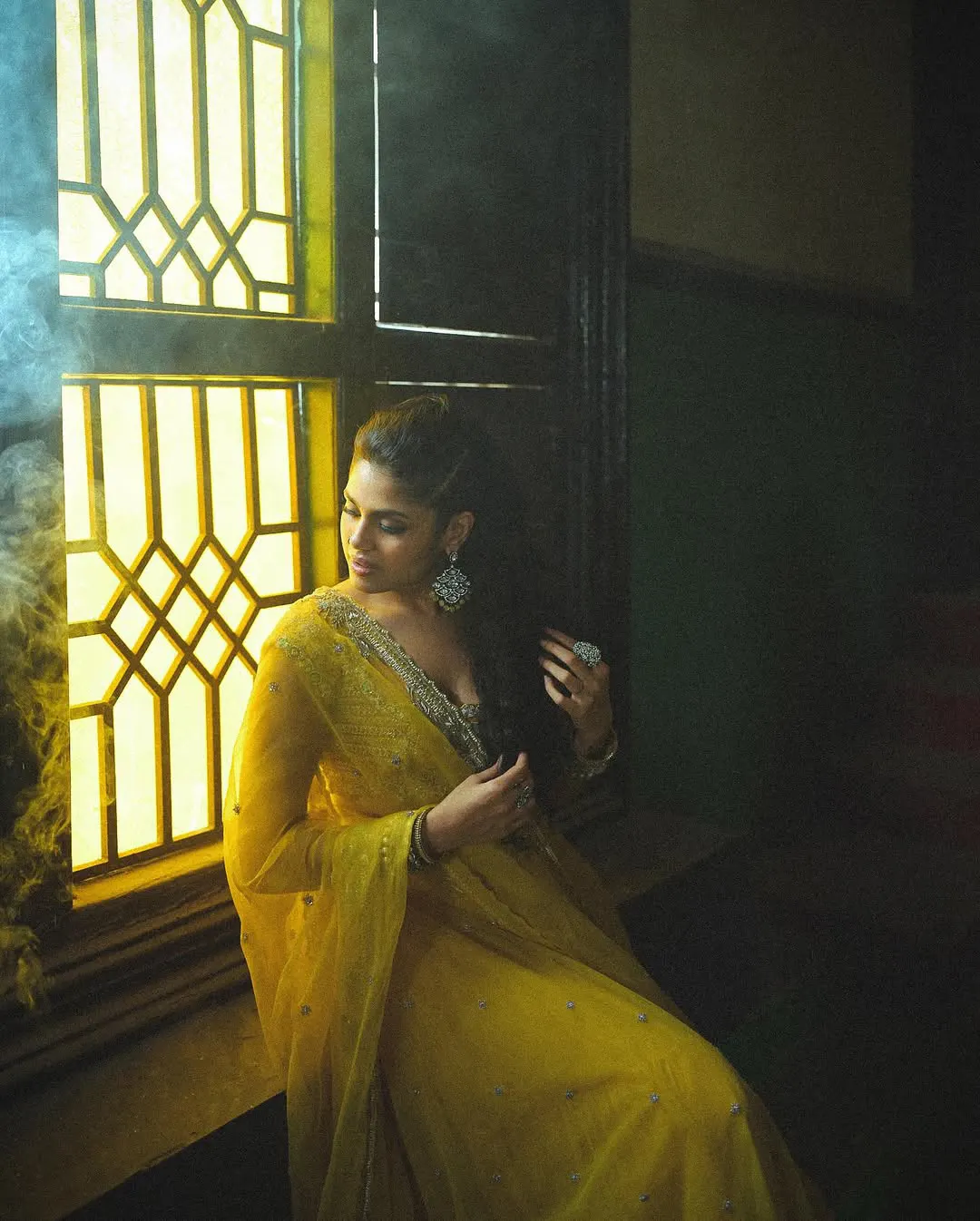 Faria Abdullah Shines in Dark