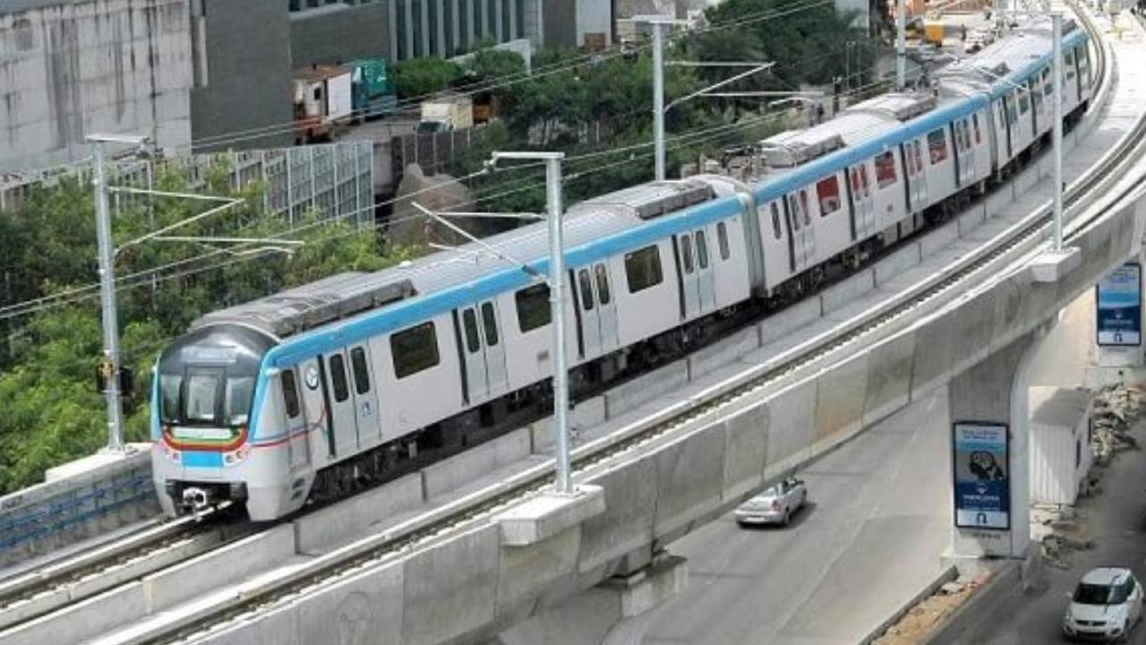 Metro Fare Rise: 10 నుంచి మెట్రో టికెట్ రేట్లు పెంపు..? కొత్త టికెట్ ధరలు ఇవే? Metro Fare Rise: 10 నుంచి మెట్రో టికెట్ రేట్లు పెంపు..? కొత్త టికెట్ ధరలు ఇవే?