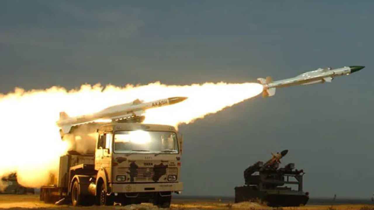 India Pakistan Tensions: పాకిస్తాన్పై భారత్ బాంబుల వర్షం.. India Pakistan Tensions: పాకిస్తాన్పై భారత్ బాంబుల వర్షం..