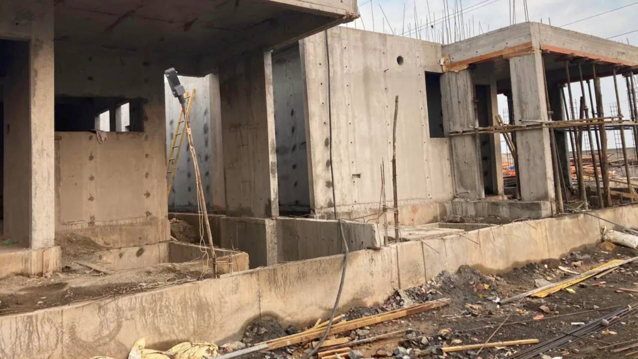 Indiramma Indlu: ఇటుక పెట్టకుండా 15రోజుల్లోనే ఇందిరమ్మ ఇంటి నిర్మాణం పూర్తి.. కేవలం ప్రభుత్వం ఇచ్చే 5లక్షలతోనే.. ఎలా సాధ్యం.. Indiramma Indlu: ఇటుక పెట్టకుండా 15రోజుల్లోనే ఇందిరమ్మ ఇంటి నిర్మాణం పూర్తి.. కేవలం ప్రభుత్వం ఇచ్చే 5లక్షలతోనే.. ఎలా సాధ్యం..
