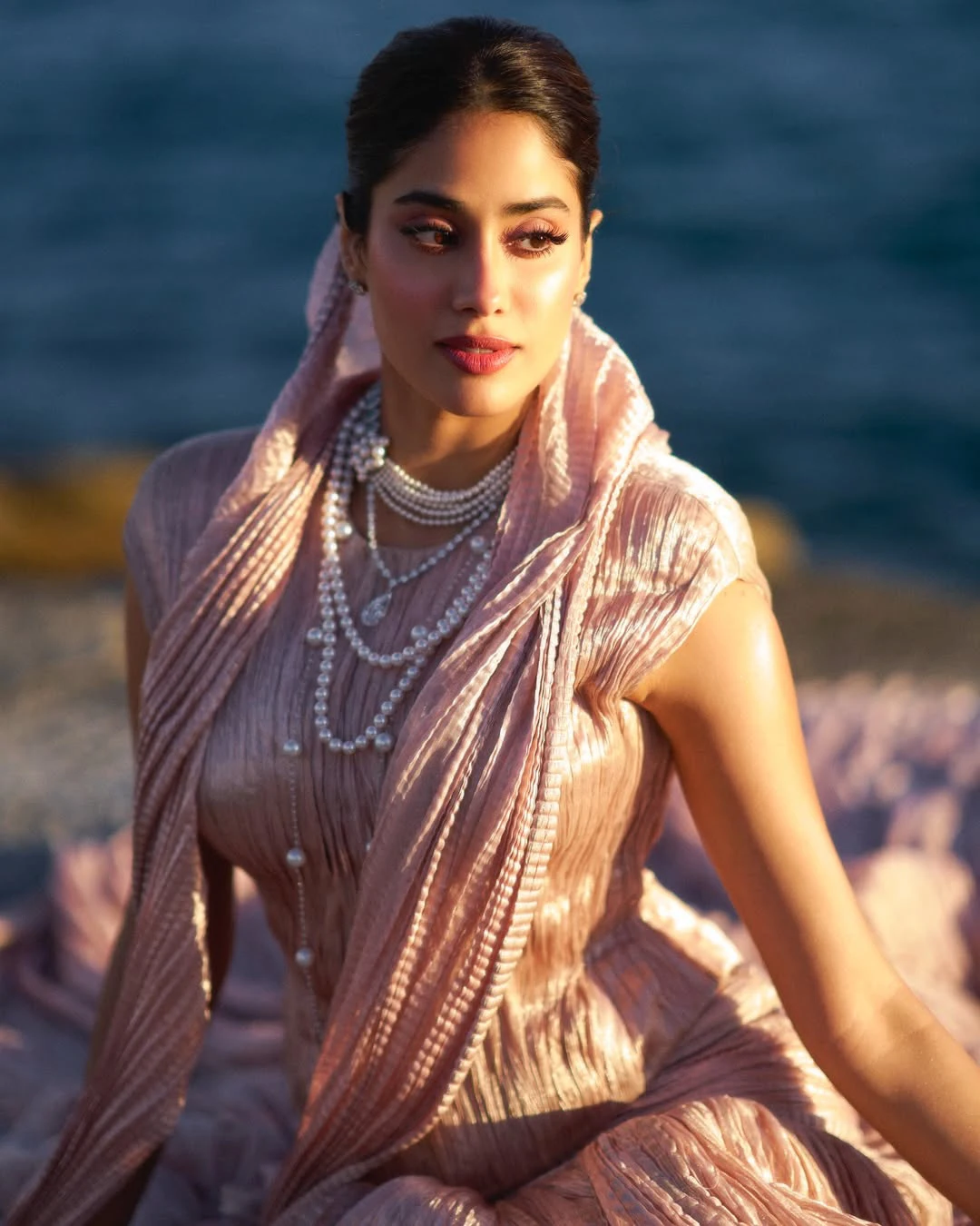 Janhvi Kapoor Stunning Looks in Cannes Film Festival