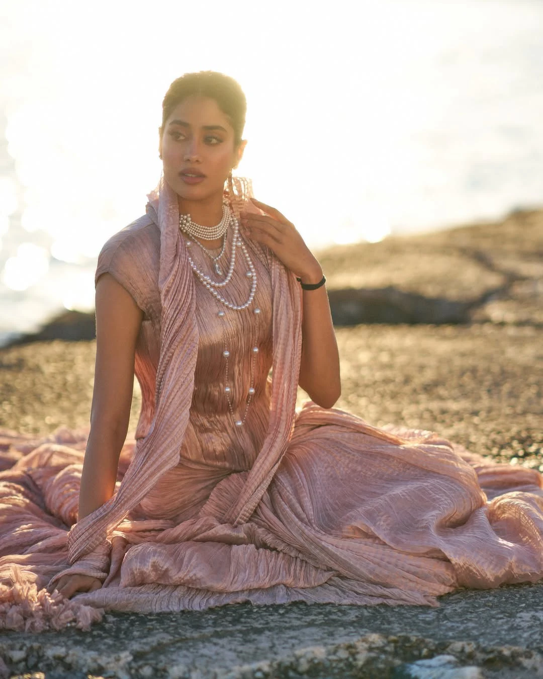 Janhvi Kapoor Stunning Looks in Cannes Film Festival