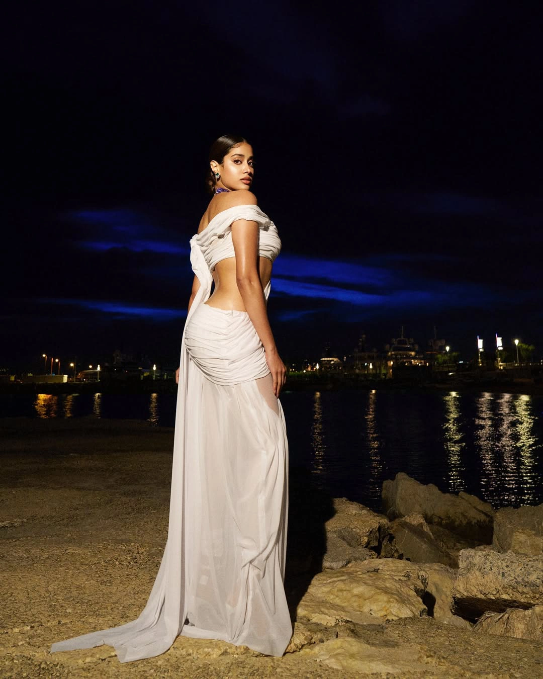 Janhvi Kapoor Sizzling Poses from Cannes Film Festival