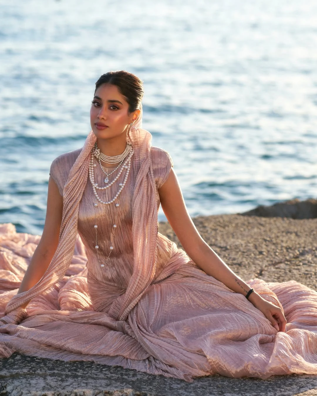 Janhvi Kapoor Stunning Looks in Cannes Film Festival