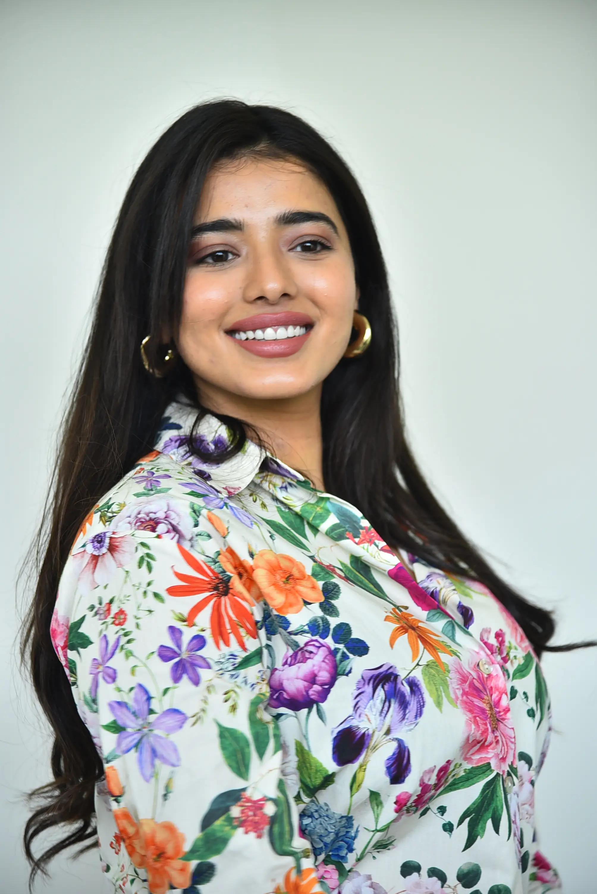 Ketika Sharma Stylish Looks in Single Movie Promotions