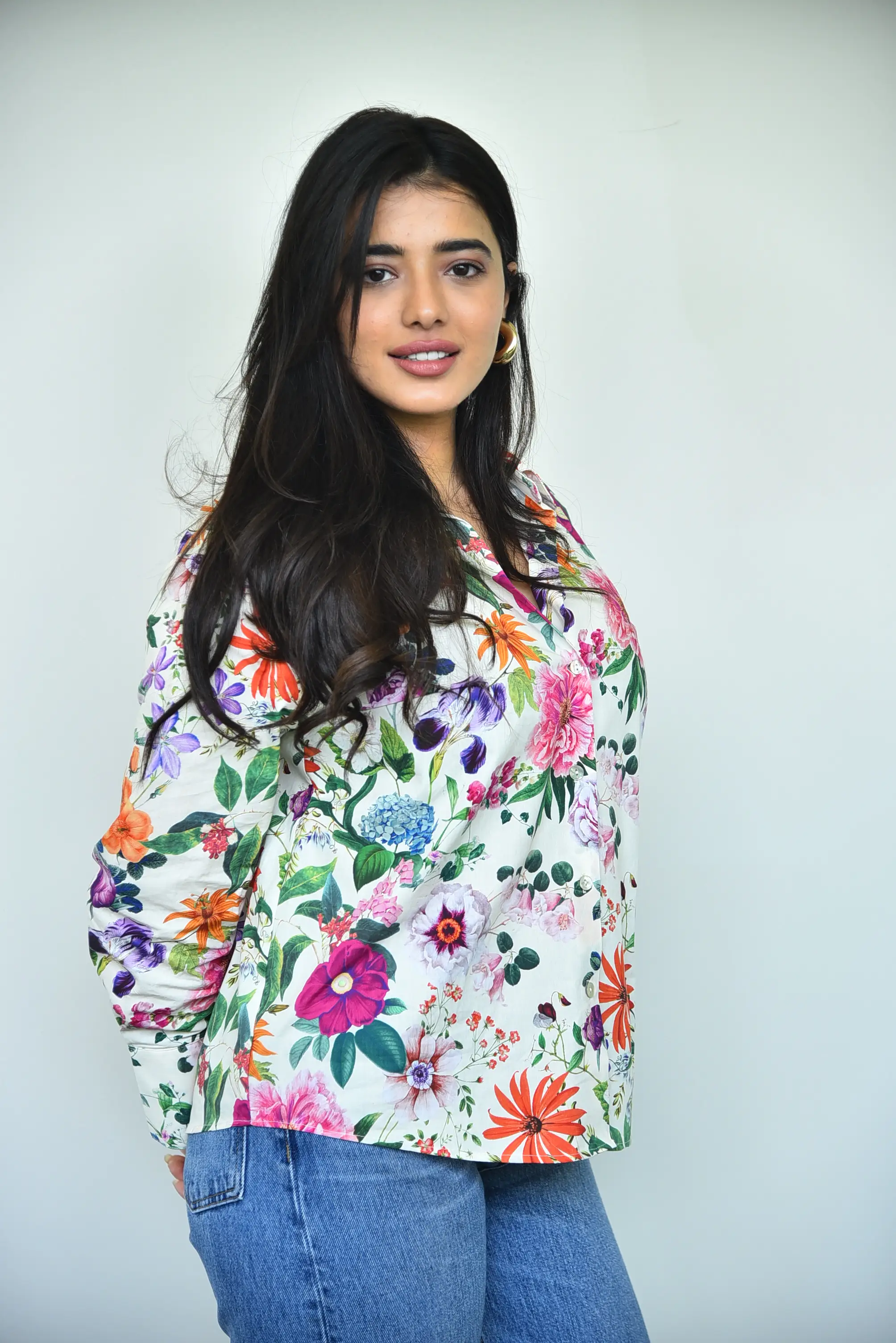 Ketika Sharma Stylish Looks in Single Movie Promotions