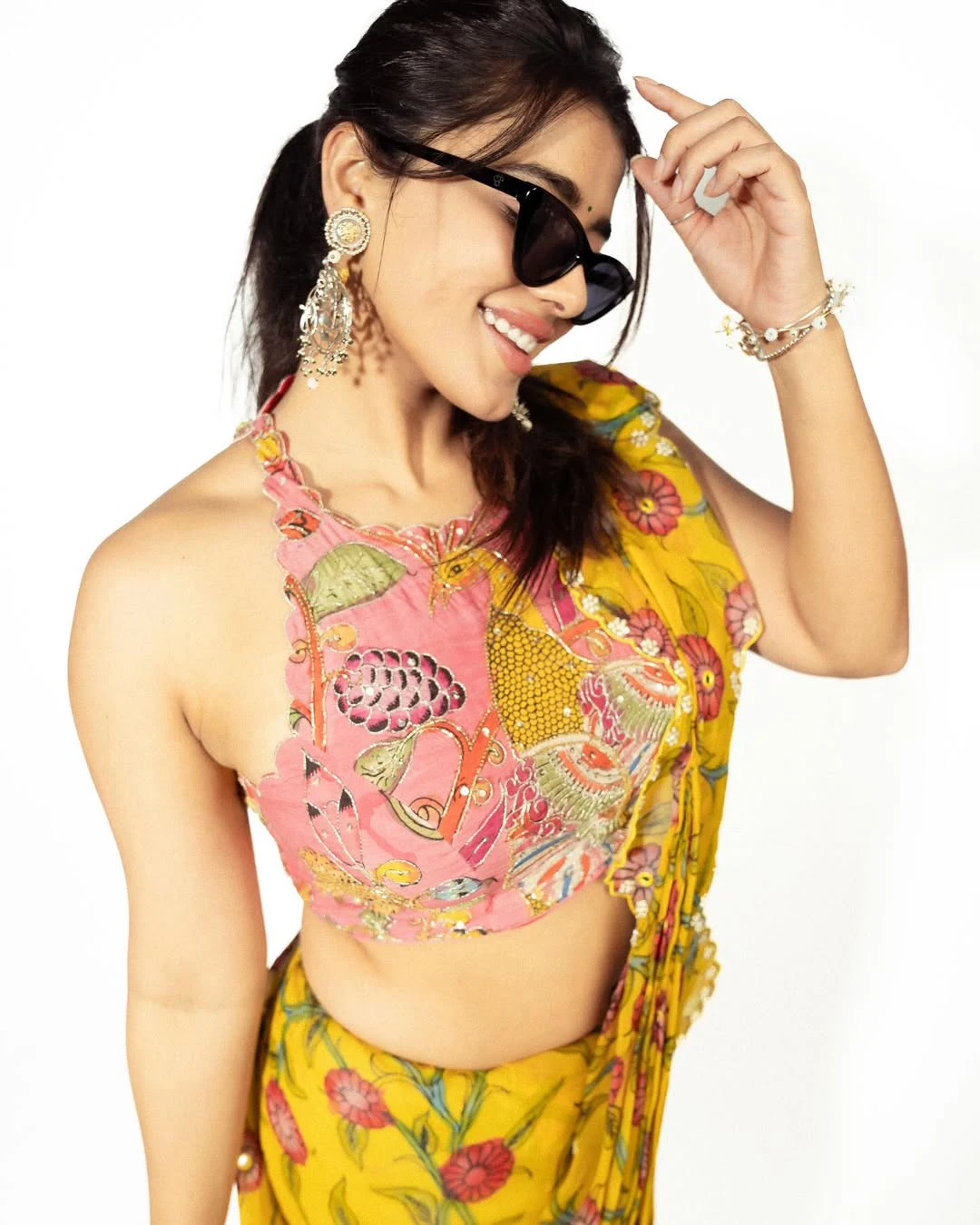 Single Movie Actress Ketika Sharma Stylish Looks in Saree