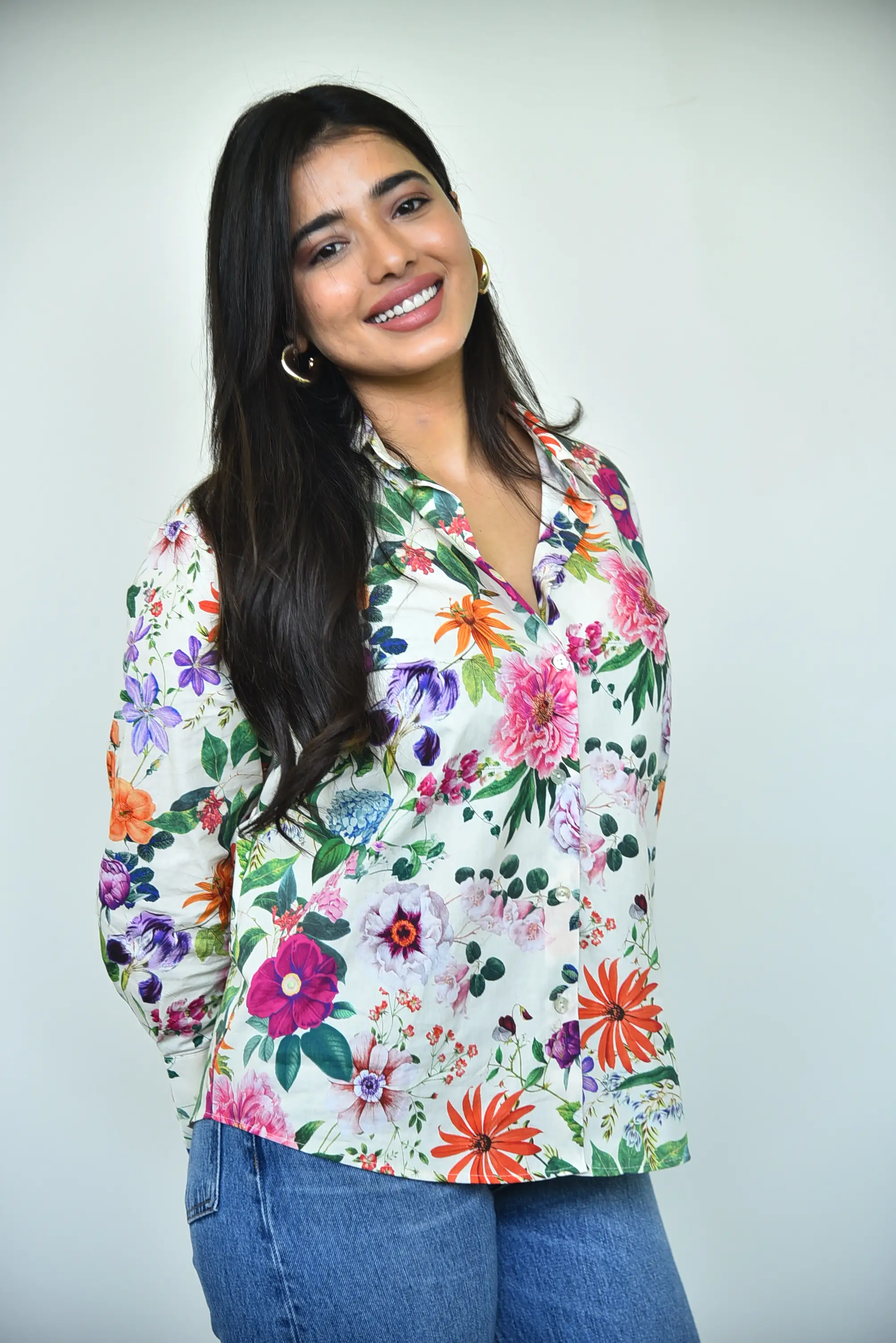Ketika Sharma Stylish Looks in Single Movie Promotions