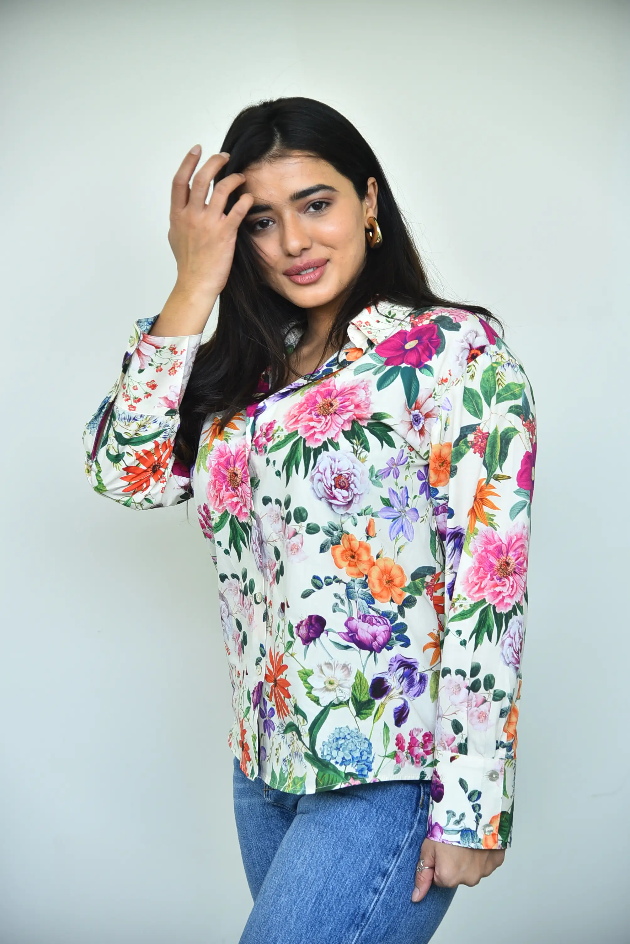 Ketika Sharma Stylish Looks in Single Movie Promotions