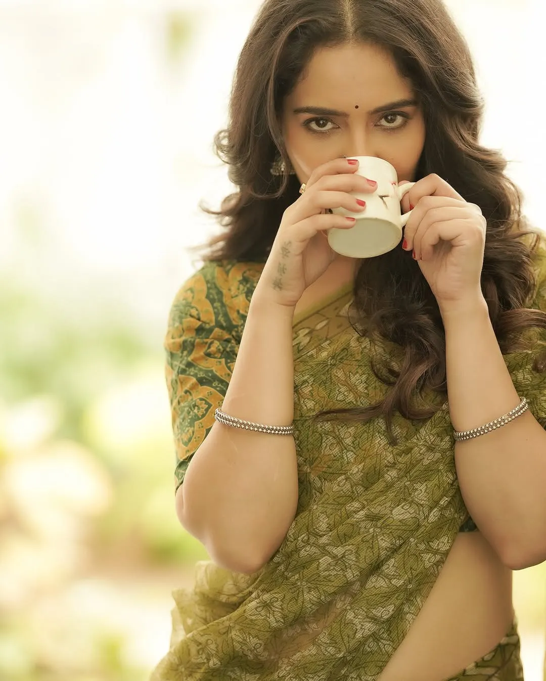 Malvi Malhotra Stunning Looks in Saree