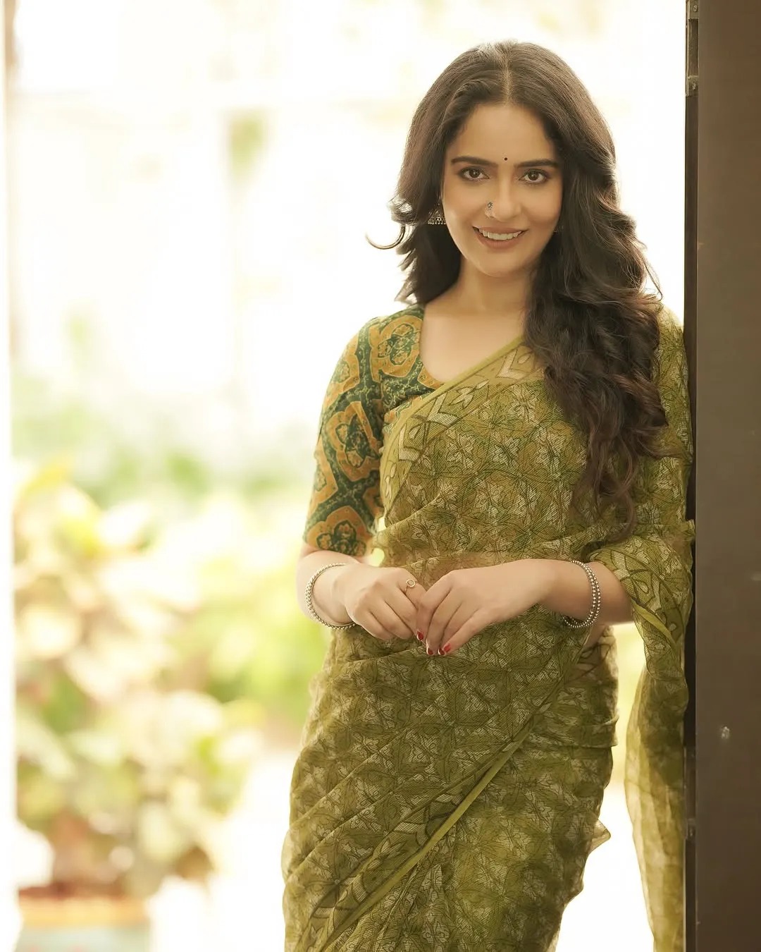 Malvi Malhotra Stunning Looks in Saree