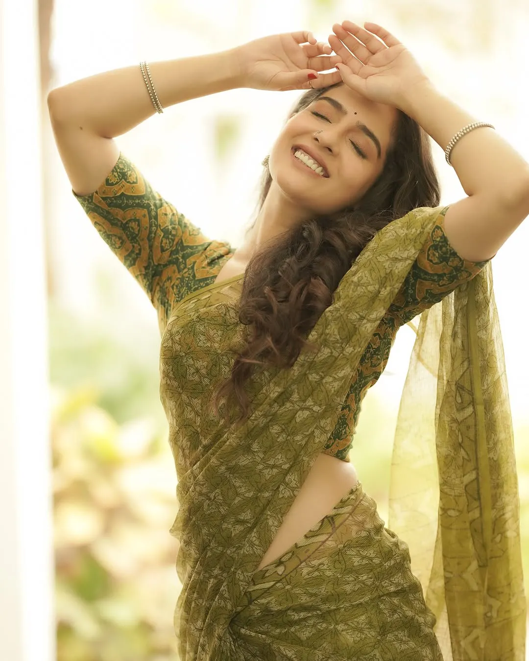 Malvi Malhotra Stunning Looks in Saree