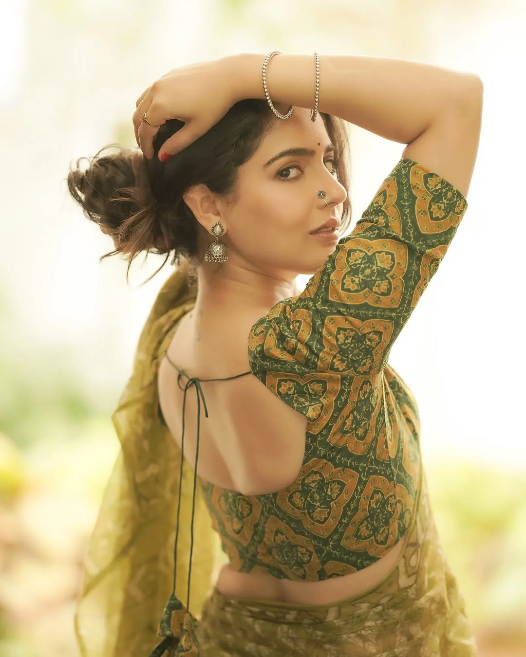 Malvi Malhotra Stunning Looks in Saree