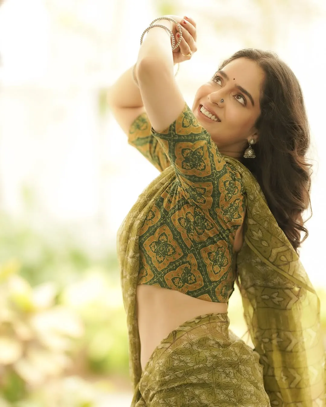 Malvi Malhotra Stunning Looks in Saree