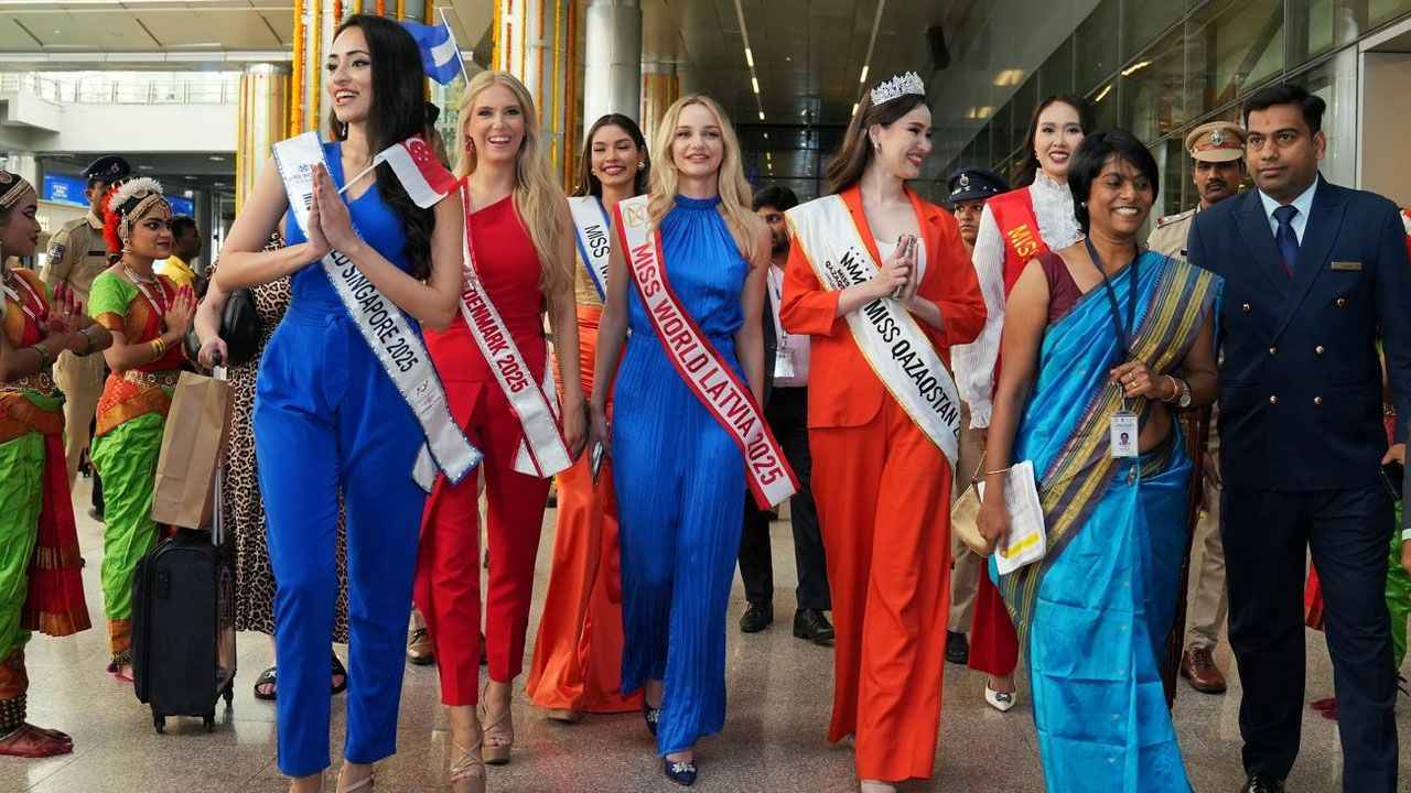 Miss World 2025: మిస్ వరల్డ్ను ఎలా సెలెక్ట్ చేస్తారు.. అందం, కొలతలేనా? ఏమేం టెస్టులు పెడతారు? Miss World 2025: మిస్ వరల్డ్ను ఎలా సెలెక్ట్ చేస్తారు.. అందం, కొలతలేనా? ఏమేం టెస్టులు పెడతారు?