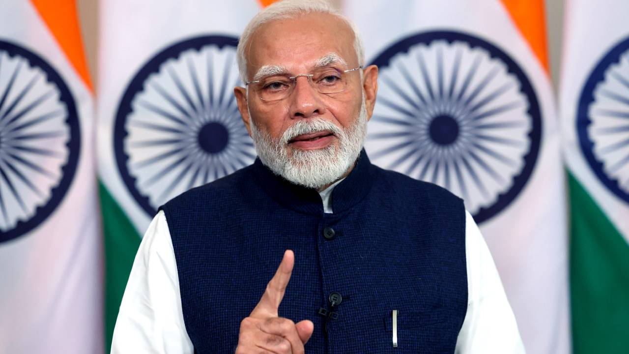 మోదీ మన్కీ బాత్లో సంగారెడ్డి మహిళల గురించి ప్రస్తావన.. వాళ్లు ‘స్కై వారియర్స్’ అంటూ ప్రశంస.. మోదీ మన్కీ బాత్లో సంగారెడ్డి మహిళల గురించి ప్రస్తావన.. వాళ్లు ‘స్కై వారియర్స్’ అంటూ ప్రశంస..