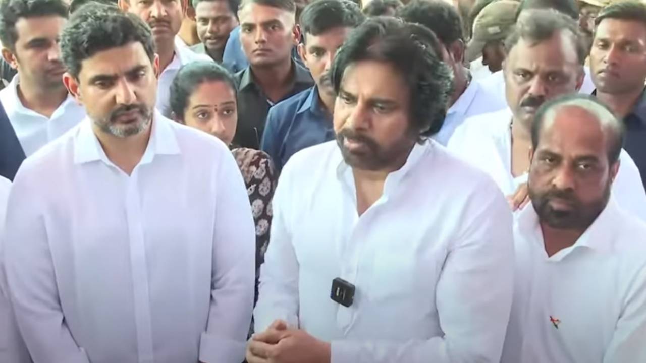 జవాన్ మురళీ నాయక్ కుటుంబానికి రూ.50లక్షలు.. ఐదెకరాల భూమి.. ఒకరికి ప్రభుత్వ ఉద్యోగం.. ఇంకా.. జవాన్ మురళీ నాయక్ కుటుంబానికి రూ.50లక్షలు.. ఐదెకరాల భూమి.. ఒకరికి ప్రభుత్వ ఉద్యోగం.. ఇంకా..