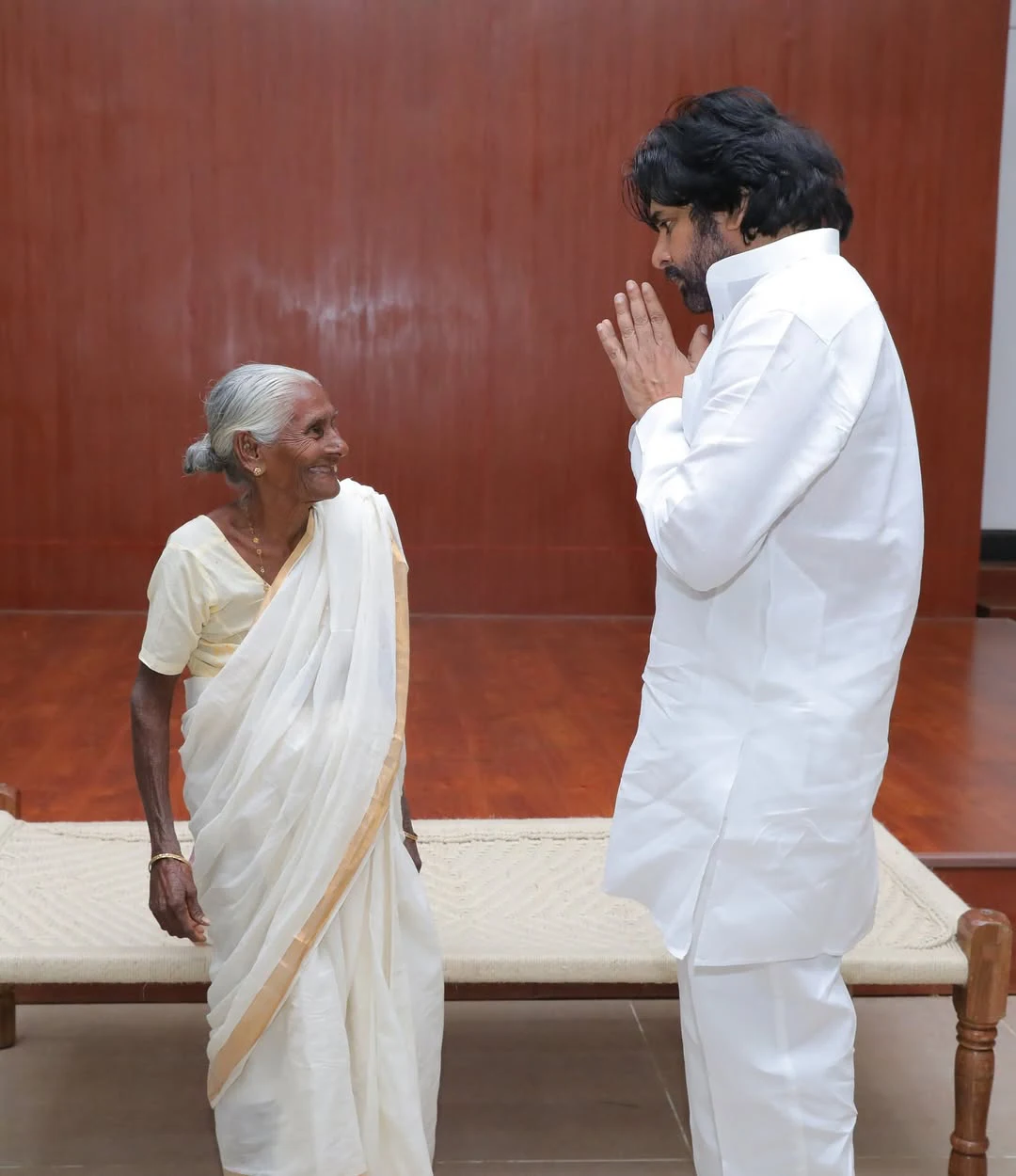 Pawan Kalyan Serve Food to Lady Fan 96 Year Old Women