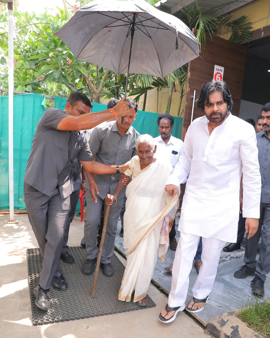 Pawan Kalyan Serve Food to Lady Fan 96 Year Old Women