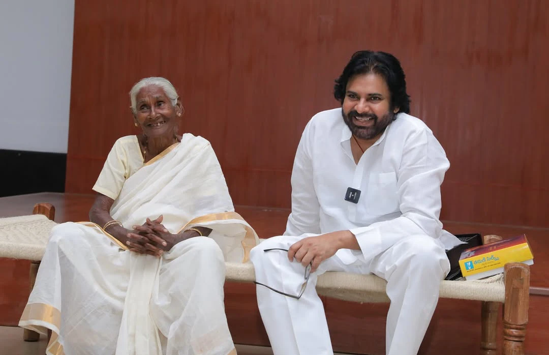 Pawan Kalyan Serve Food to Lady Fan 96 Year Old Women