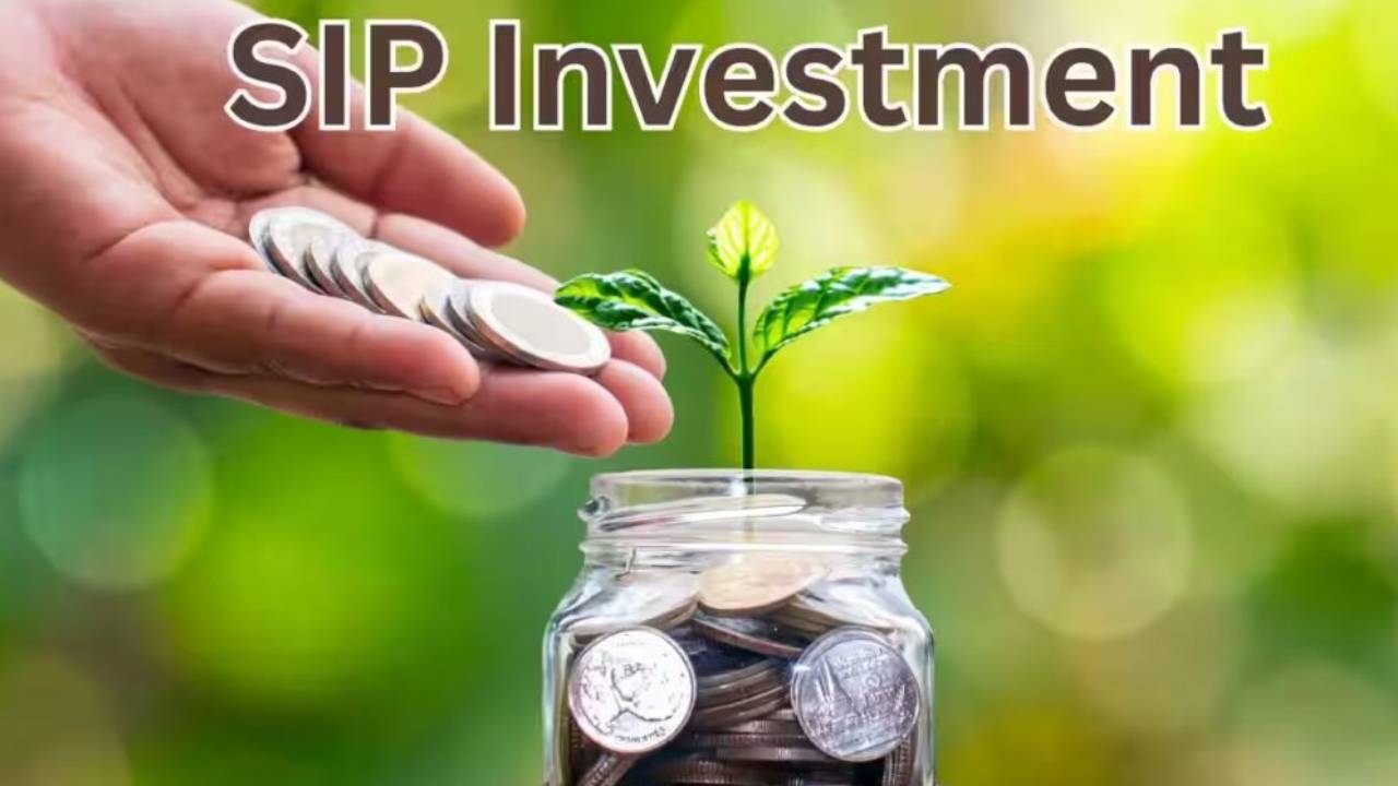 SIP Calculator : మీకు ఈ నెల జీతం పడిందా? ప్రతి నెలా SIPలో రూ.5వేలు పెట్టుబడితో ఎన్ని ఏళ్లలో రూ.1 కోటి సంపాదించవచ్చంటే SIP Calculator : మీకు ఈ నెల జీతం పడిందా? ప్రతి నెలా SIPలో రూ.5వేలు పెట్టుబడితో ఎన్ని ఏళ్లలో రూ.1 కోటి సంపాదించవచ్చంటే